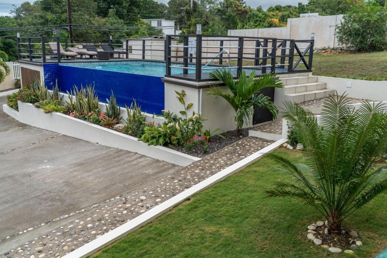 Family Complex Beside Beach W/Pool Montego Bay #1 Exterior foto