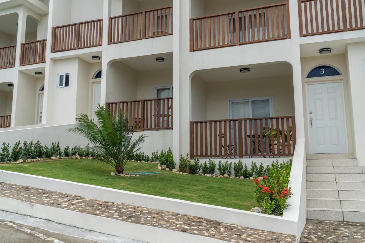 Family Complex Beside Beach W/Pool Montego Bay #1 Exterior foto