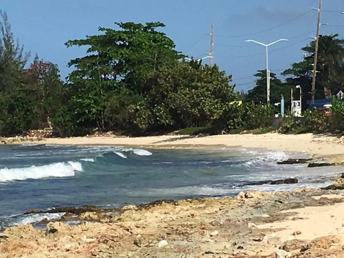 Family Complex Beside Beach W/Pool Montego Bay #1 Exterior foto