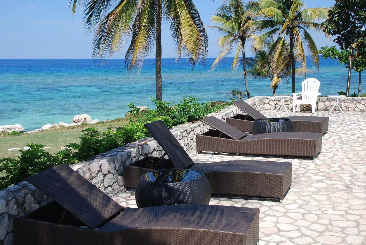 Family Complex Beside Beach W/Pool Montego Bay #1 Exterior foto